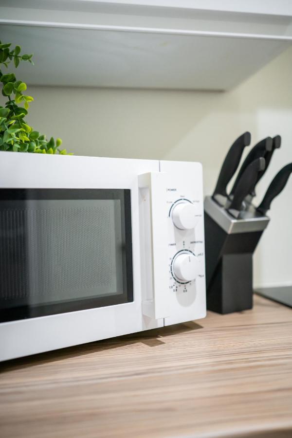 Bv Spacious 1-Bedroom Apartment Close To Town Center - Sleeps 6 Bradford  Esterno foto